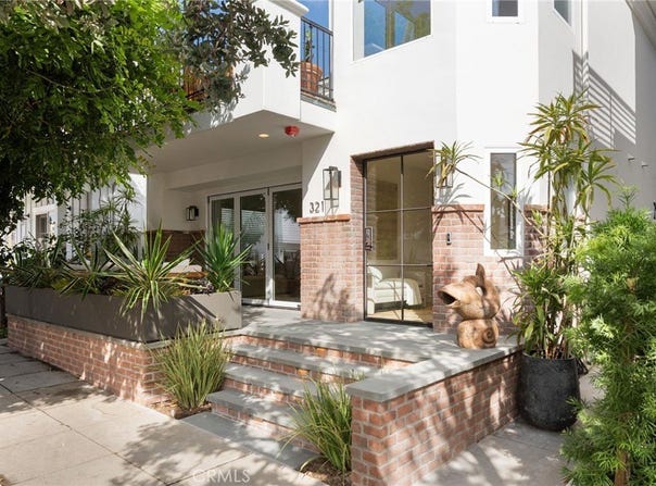 321 3rd Street, Manhattan Beach, CA 90266
