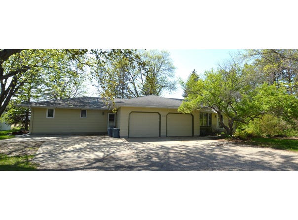 3528 Rolling Meadow Drive, Aberdeen, SD 57401