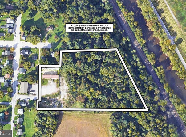 124, 126,128 and Rear FALLSVIEW AVENUE, YORK HAVEN, PA 17370