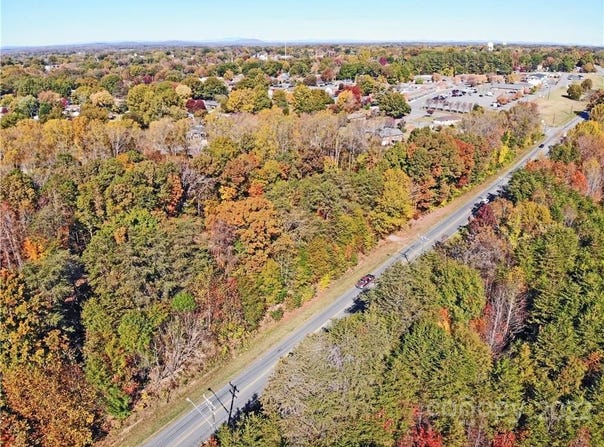 1297 Hwy 150 Bypass, Lincolnton, NC 28092