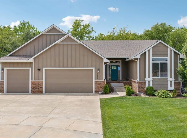 2809 E Mantane Ct, Wichita, KS 67219