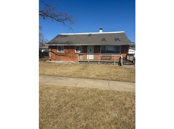 8140 W 84th Place, Justice, IL 60458