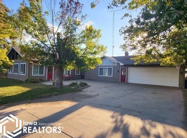 19238 Highway 2, Centerville, IA 52544