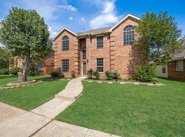 302 Trailwood Drive, Allen, TX 75002
