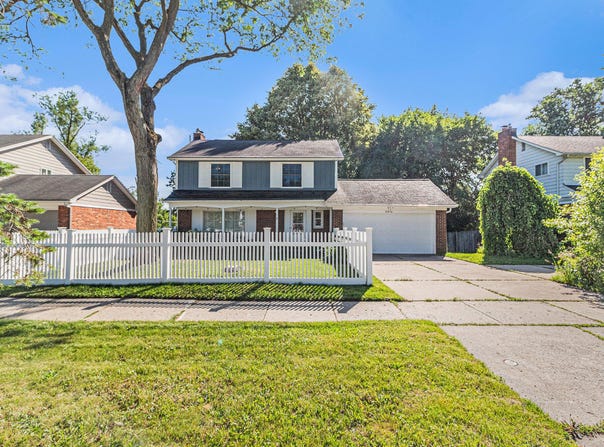 2576 Packard Street, Ann Arbor, MI 48104