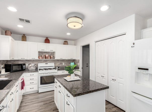 452 E DARTMOUTH Drive, Casa Grande, AZ 85122