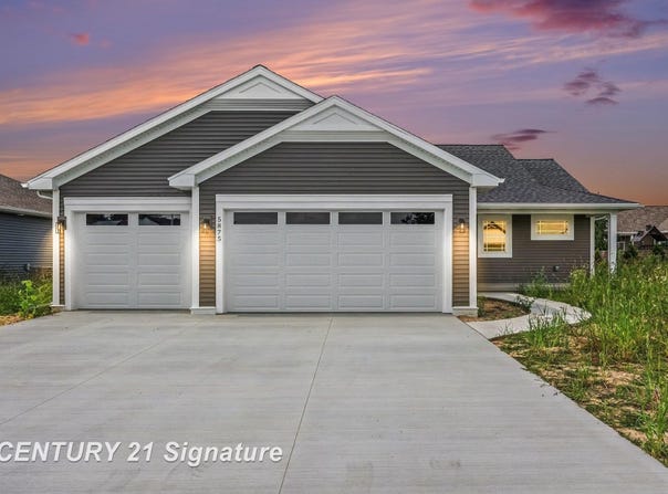 5875 Diamond Meadows Lane, Freeland, MI 48623