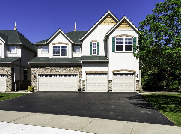 418 Bay Tree Circle, Vernon Hills, IL 60061