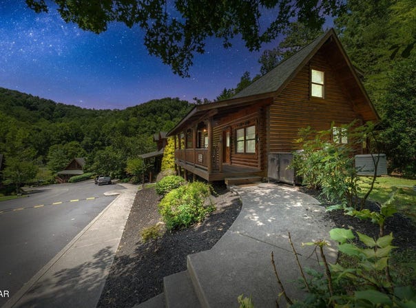 3143 Smoky Ridge Way Way, Sevierville, TN 37862