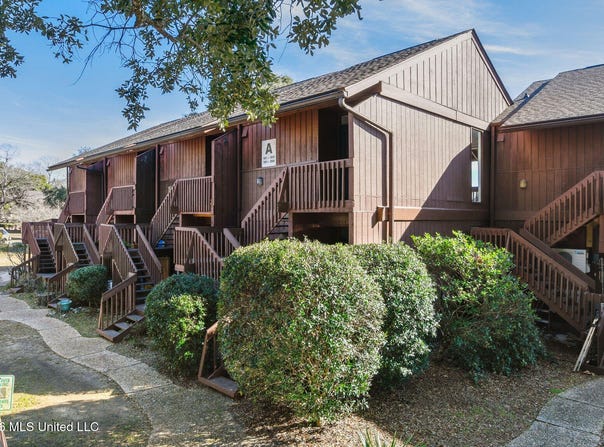 206 Lakeside Villa lot: A, Diamondhead, MS 39525
