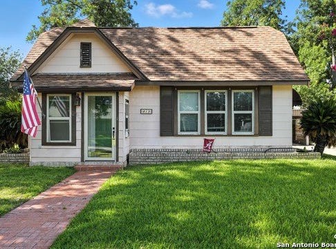 813 Bismark, Seguin, TX 78155