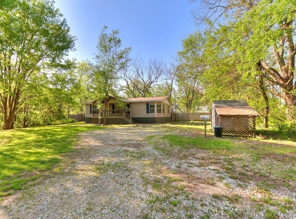 410 W Main, Tecumseh, OK 74873