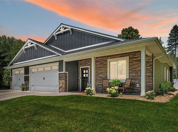 429 River Hills Road, River Falls, WI 54022