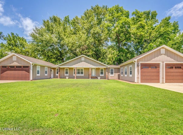 1114 Riverview Road, Sardis, MS 38666