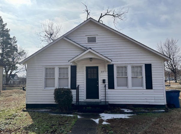 217 W 3rd St., Rector, AR 72461