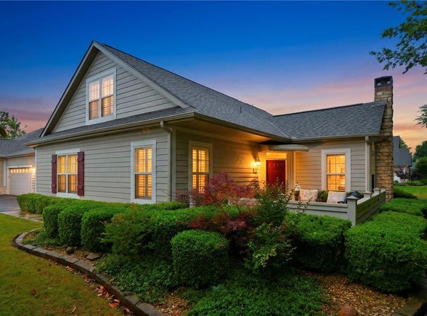 2100 W New Hope Road, Rogers, AR 72758