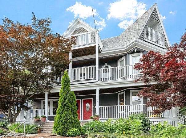 110 Summit Avenue, Winthrop, MA 02152