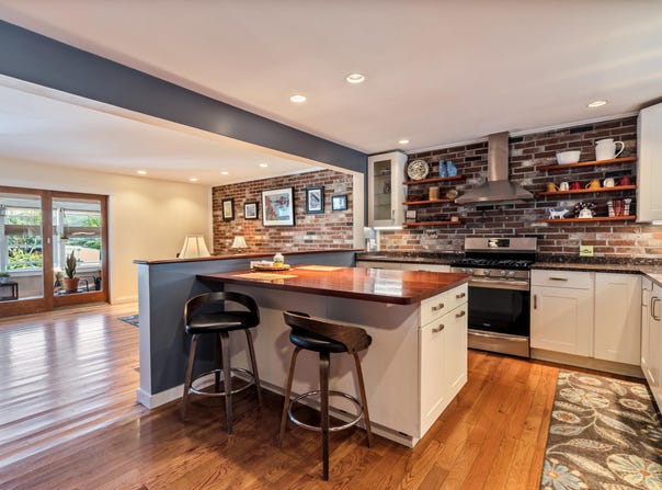 202 Congress Street, Portland, ME 04101