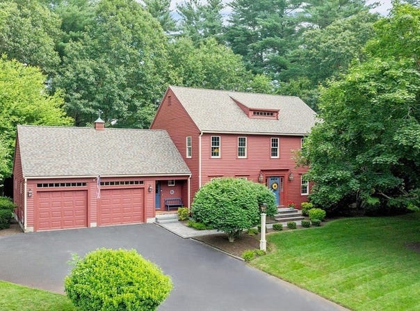 25 Evergreen Dr, Bridgewater, MA 02324