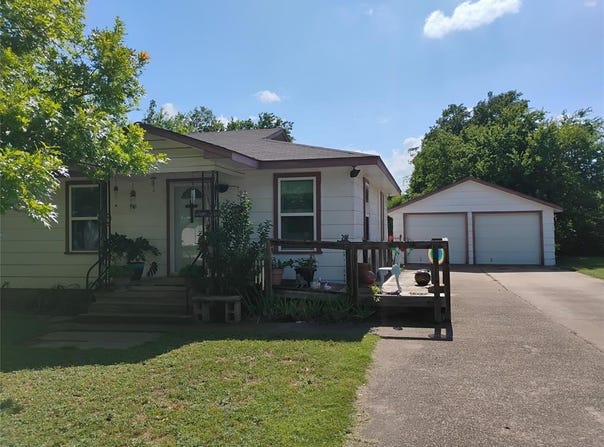 218 Bandera Street, Benbrook, TX 76126