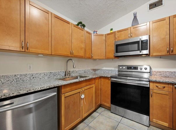 6015 Raintree Trl, Fort Pierce, FL 34982