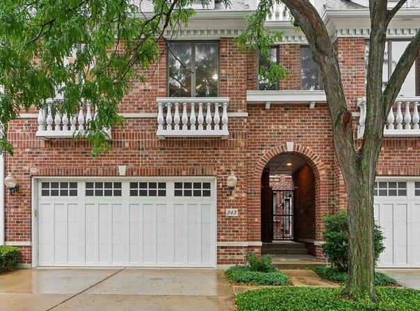343 Arbor Glen Boulevard, Schaumburg, IL 60195