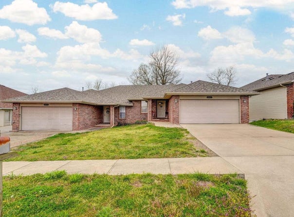3921-3923 Timbercreek Avenue, Springfield, MO 65807