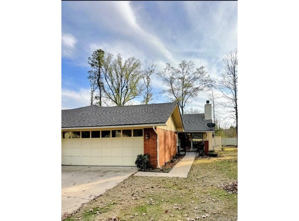6 Summerset Place, Pine Bluff, AR 71603