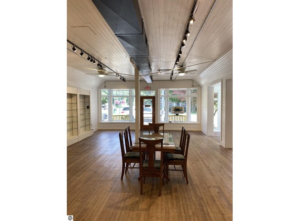 9053 Helena Road, Alden, MI 49612
