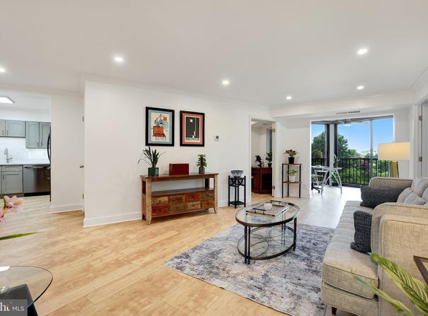 5901 MOUNT EAGLE DRIVE, ALEXANDRIA, VA 22303