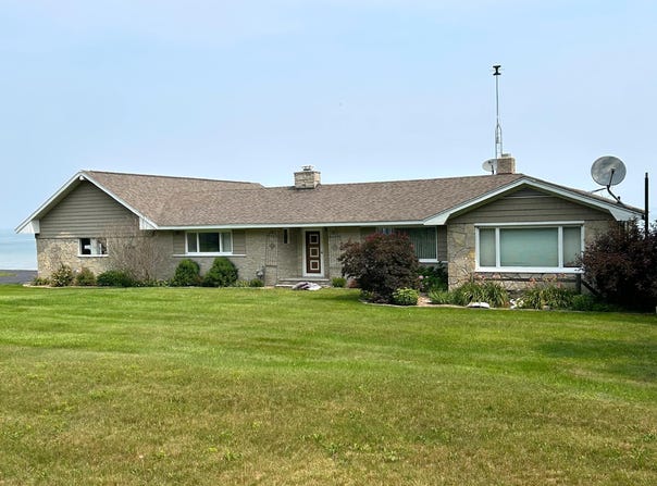 7096 US-23, Cheboygan, MI 49721