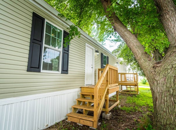 17 Kingston, Hastings, NE 68901
