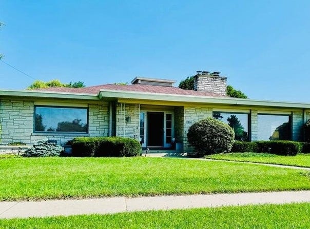 7814 2nd Ave, Kenosha, WI 53143