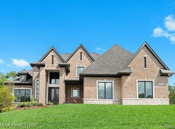 32534 Sanctuary Court, Farmington Hills, MI 48336
