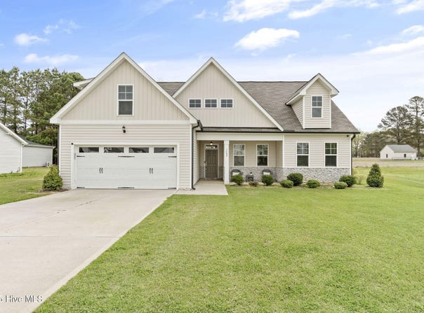 3408 Baybrooke Drive W, Wilson, NC 27893