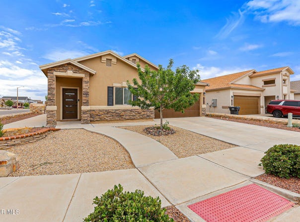 13960 Villa Vista Avenue, Horizon City, TX 79928