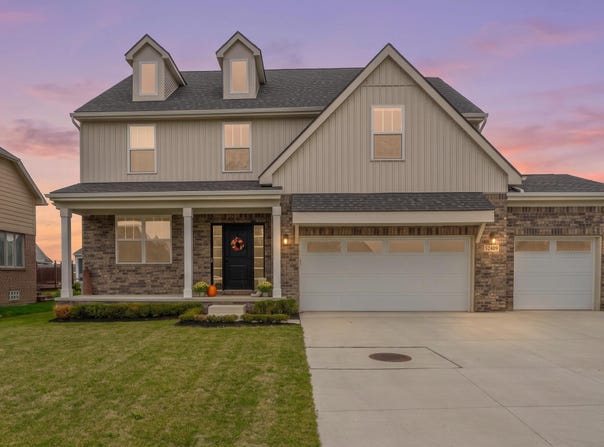52409 Monaco Drive, Macomb, MI 48042