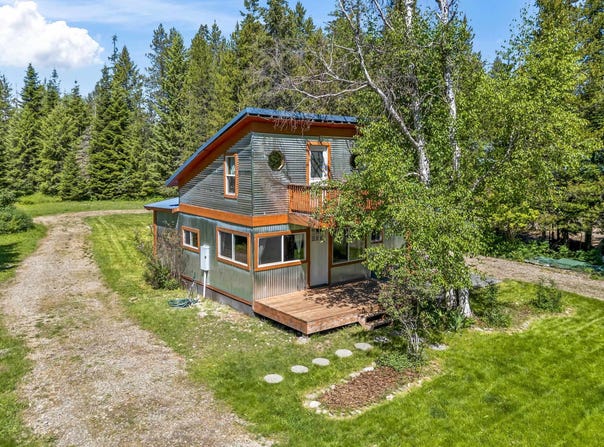 1100 Graham Rd, Cusick, WA 99119
