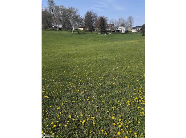 000 Monroe Street, Brooklyn, IA 52211