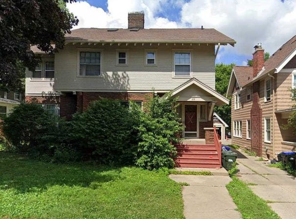 125 S Lucas St, IowaCity, IA 52240