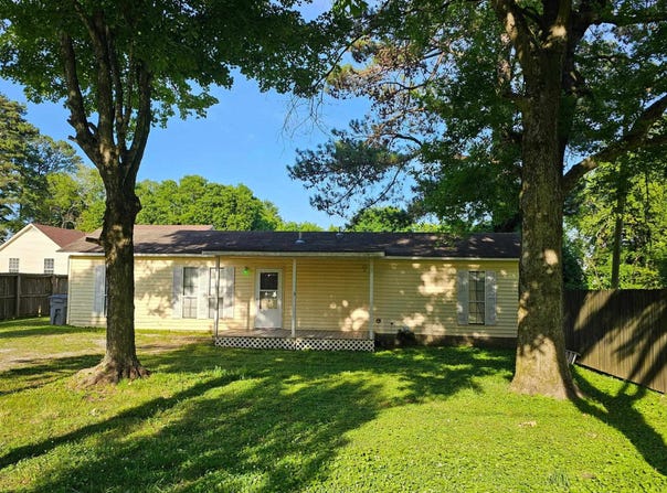 310 Bridge Rd, Killen, AL 35645