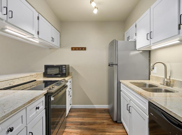 285 GCR 832 unit: 23-3, Fraser, CO 80442