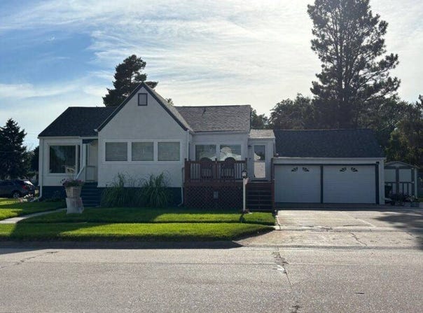 200 W 2nd, Oshkosh, NE 69154