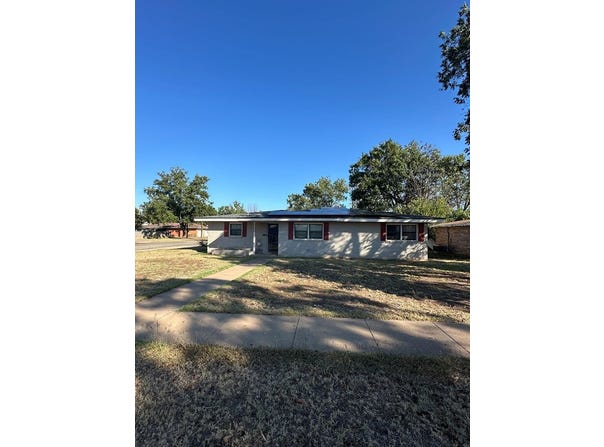 2609 36th St, Snyder, TX 79549