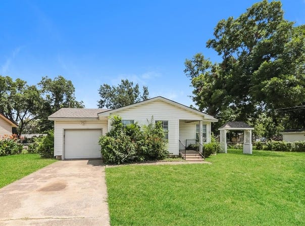 1309 Parkmont Drive, Garland, TX 75041