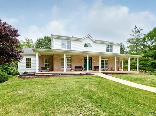 4 Hahn Estates Road, Winfield, MO 63389