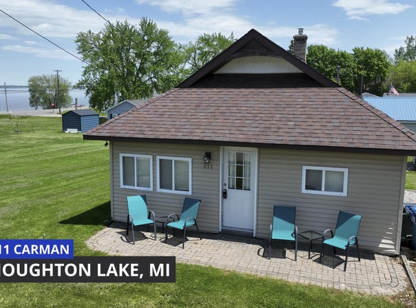 111 Carman, Houghton Lake, MI 48629