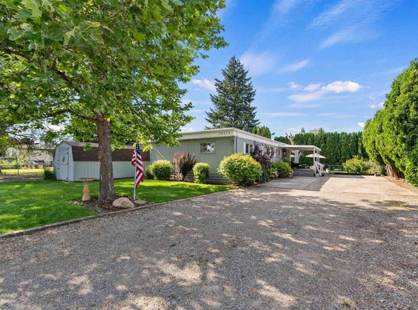 19215 E Marietta Ave, Otis Orchards, WA 99027-9527