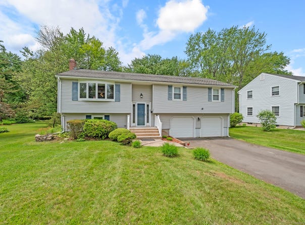 283 Hillcrest Avenue, Newington, CT 06111