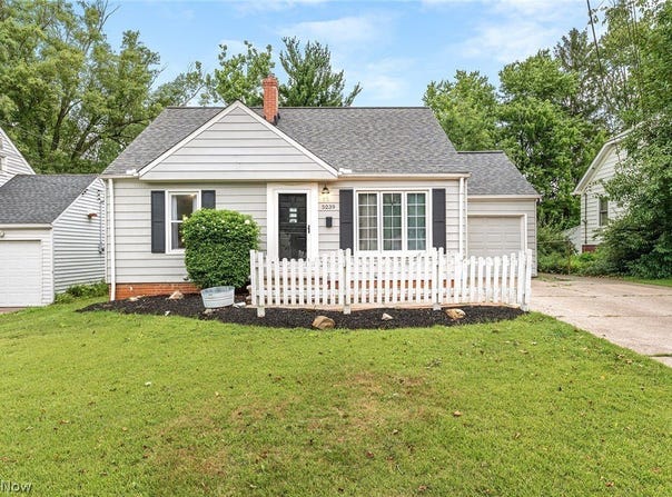 5239 Edenhurst Road, Lyndhurst, OH 44124